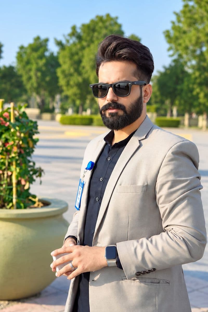 Mr. Muhammad Mohsin Raza